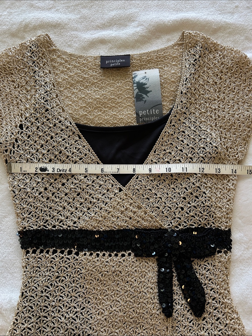 Principles Petite gold metallic  V-Neck Top w/Sequin Belt & Black under cami. - Picture 8 of 11